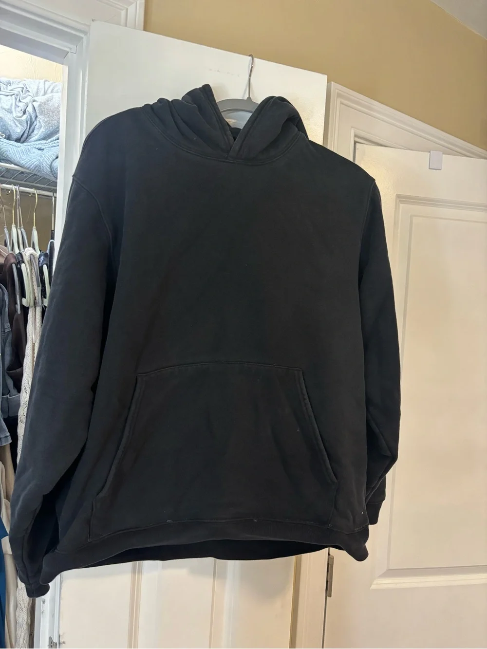 ALO Women's Black Renown Heavy Weight Hoodie size Small